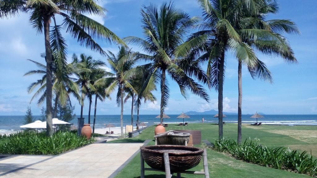 Ocean Apartment Spa & Golf Danang Exterior photo